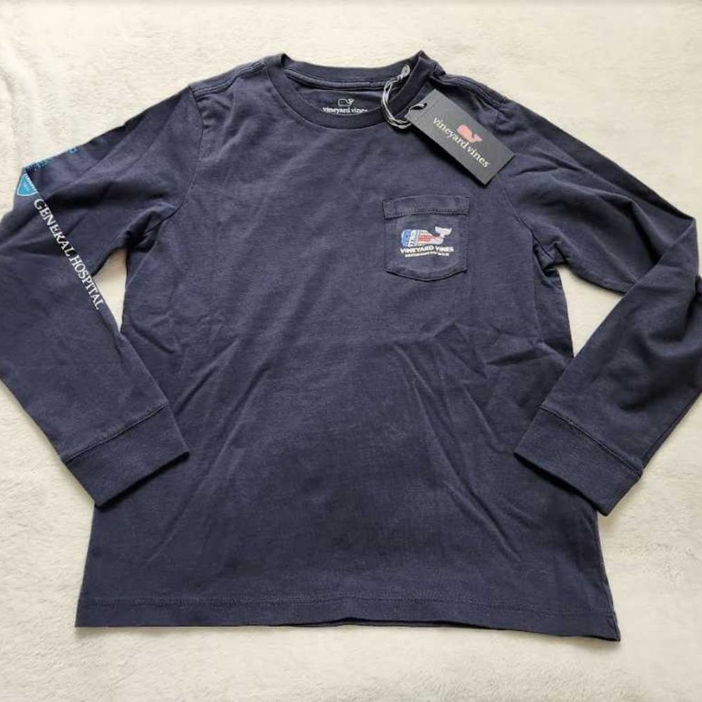 New boys  Vineyard Vines 2021 Boston Marathon wicked strong long sleeve tee - Picture 2 of 6